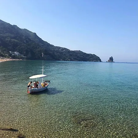 Black Rocks Family, Luxury Seafront Maisonette * Agios Gordios (Corfu)