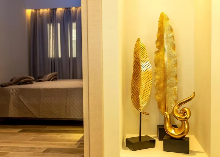 Black Rocks Family, Luxury Seafront Maisonette *