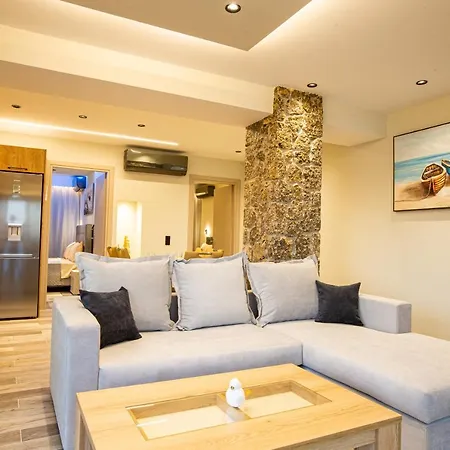 Black Rocks Family, Luxury Seafront Maisonette 펜션 *